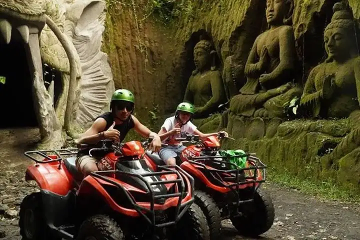 Entering the Dragon Cave Tunnel Section
